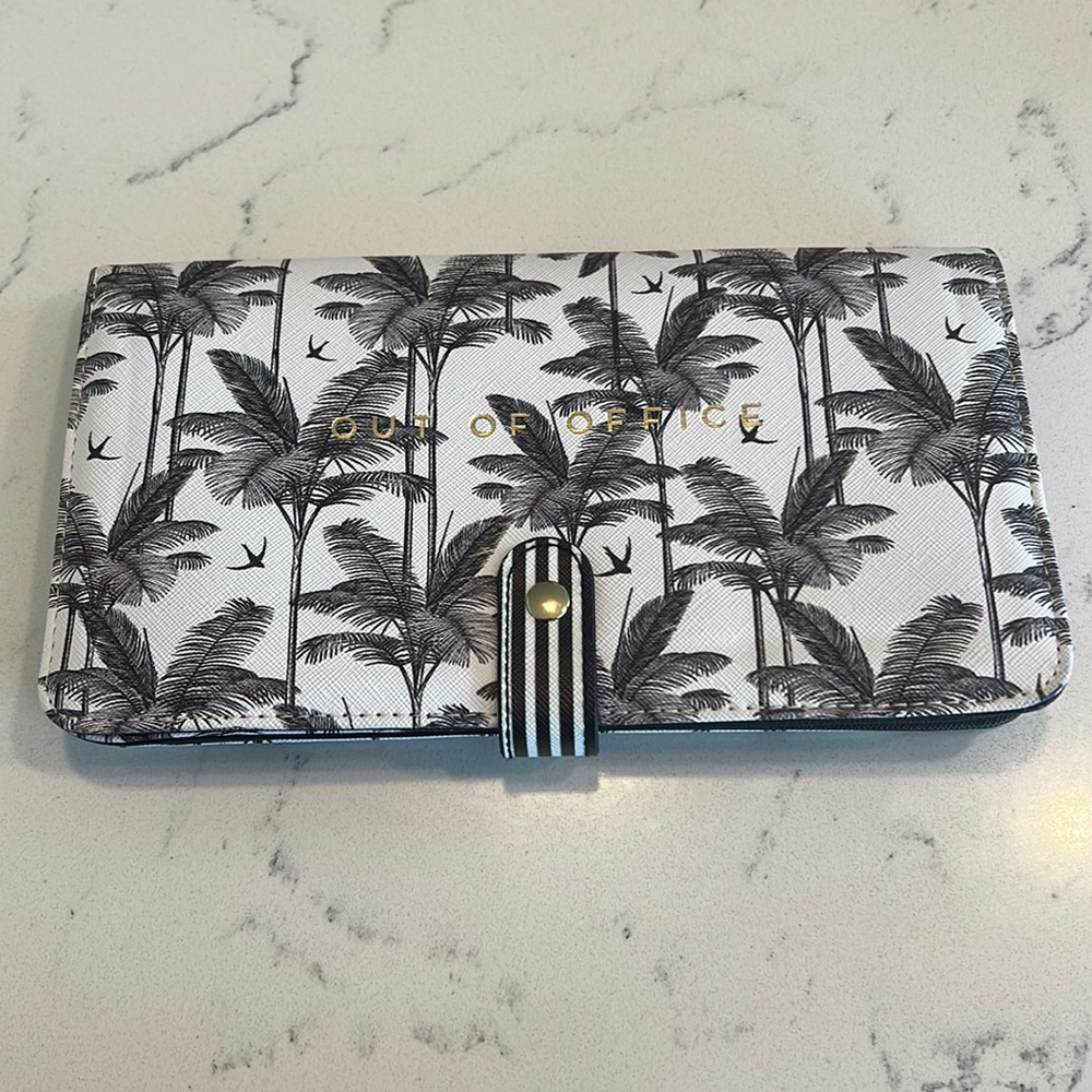 Alice Scott Palm Tree Out of Office Travel Wallet